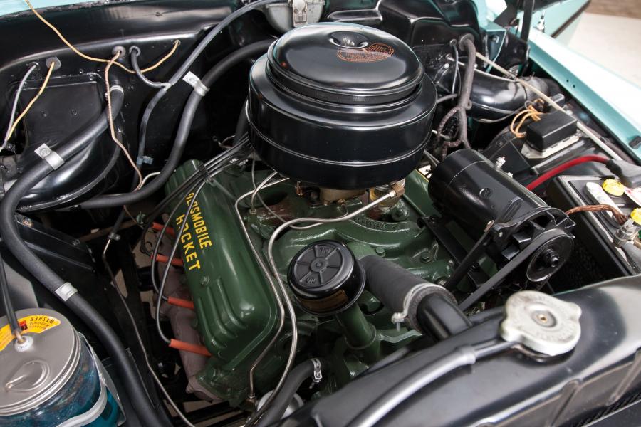  Oldsmobile 98 Convertible 1951 года  (фото 18 из 19)
